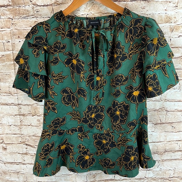 Who What Wear Floral Ruffle Top Small - Picture 1 of 5